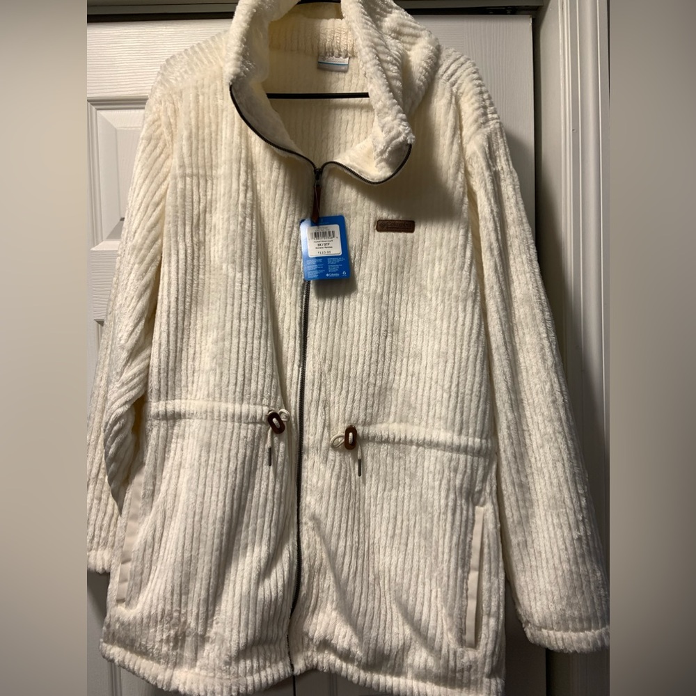 Women’s Columbia fleece jacket 😍